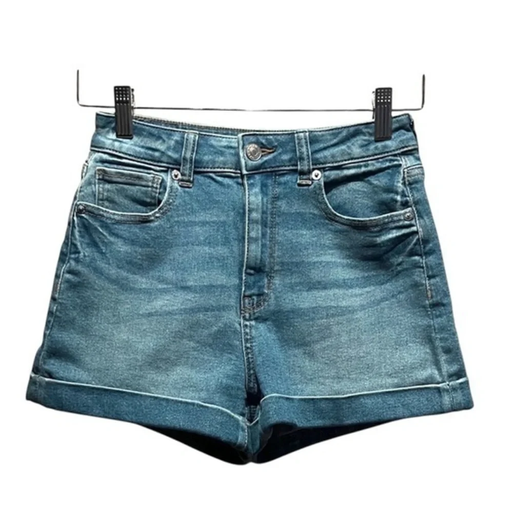 American Eagle Women’s Mom Jeans Denim Jean Shorts Size 00